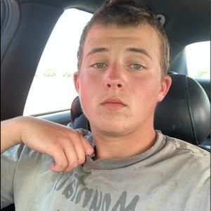 Meet your Posher, Dillon